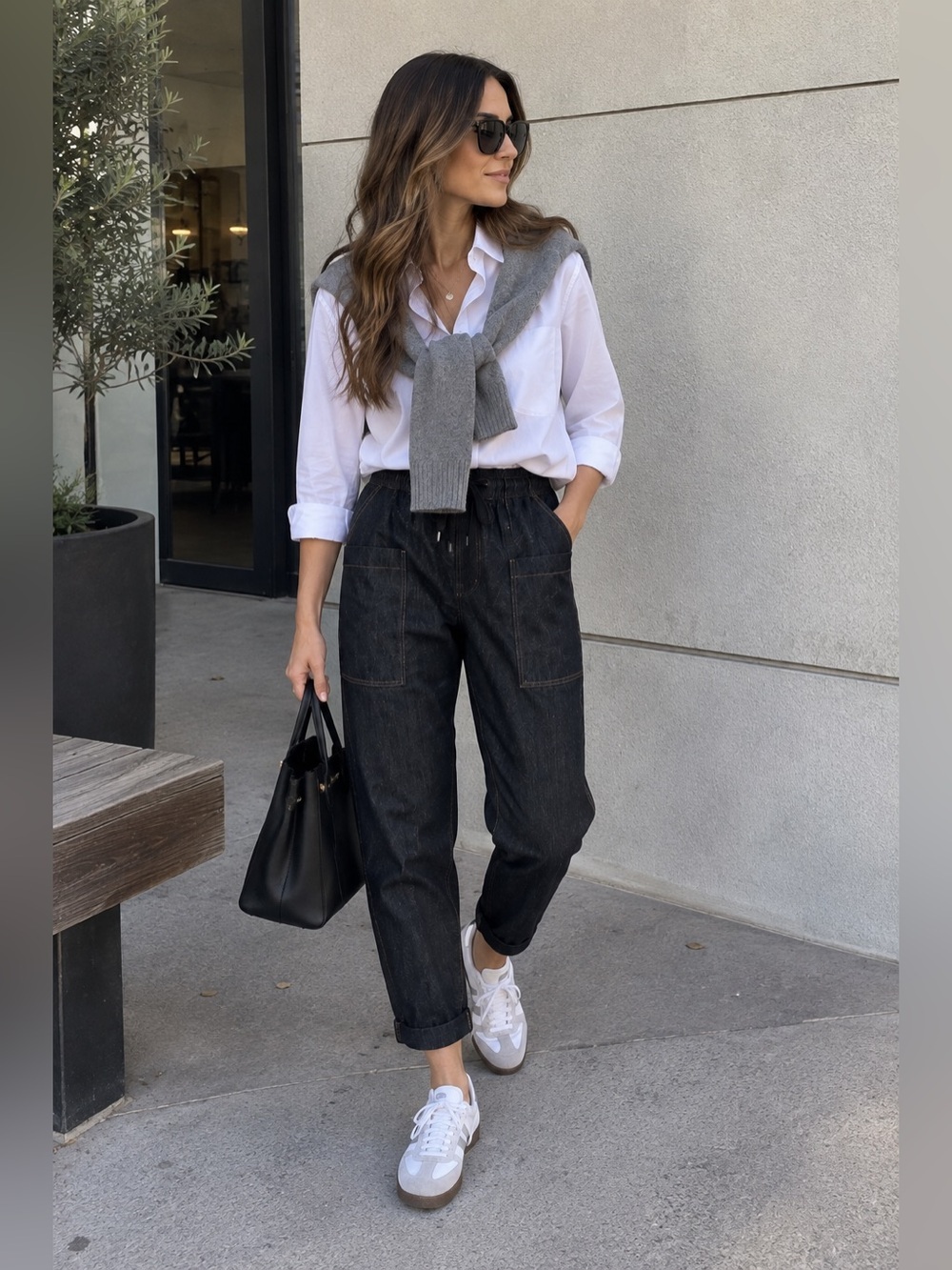 BRUNELLO CUCINELLI
Dark Denim Monili Striped Carpenter Pant